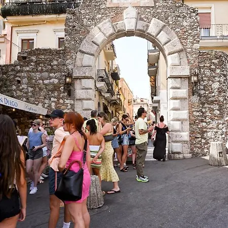 Paradisea Casa Pipitta *